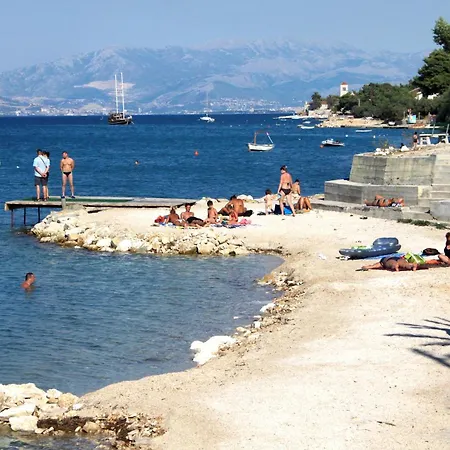 Seaside House For Families With Children Mastrinka, Ciovo - 22789 בית נופש