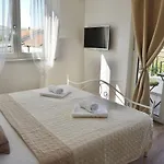 Casa vacanze Seaside House For Families With Children Mastrinka, Ciovo - 22789 *
